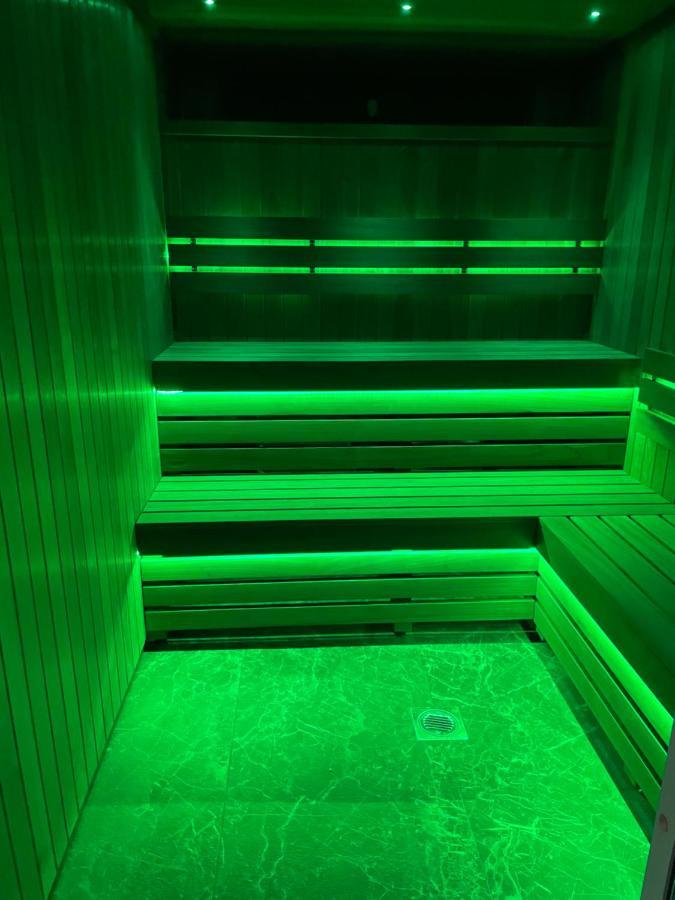 Deluxe Studios With Spa Included Portsmouth Esterno foto